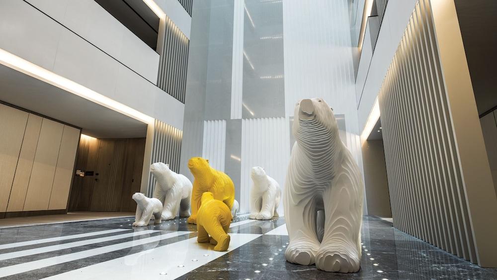 Cordis Shanghai Hongqiao Lobby