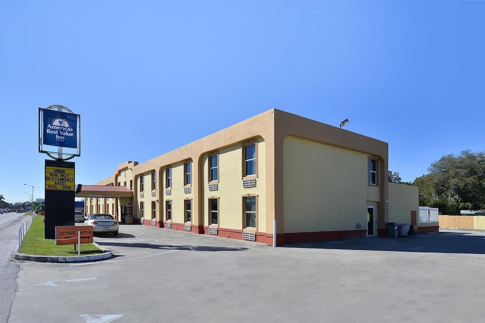 ترافيلودج باي ويندام وينتر هافين مدخل الفندق