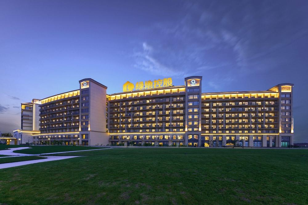 The QUBE Hotel Shanghai Sanjiagang Exterior