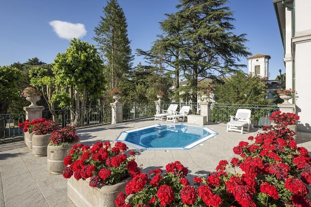 جراند هوتل تيرمي