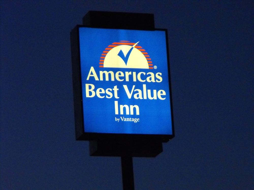 أميريكاز بست فاليو إن  نيو فلورينس المنطقة الخارجية