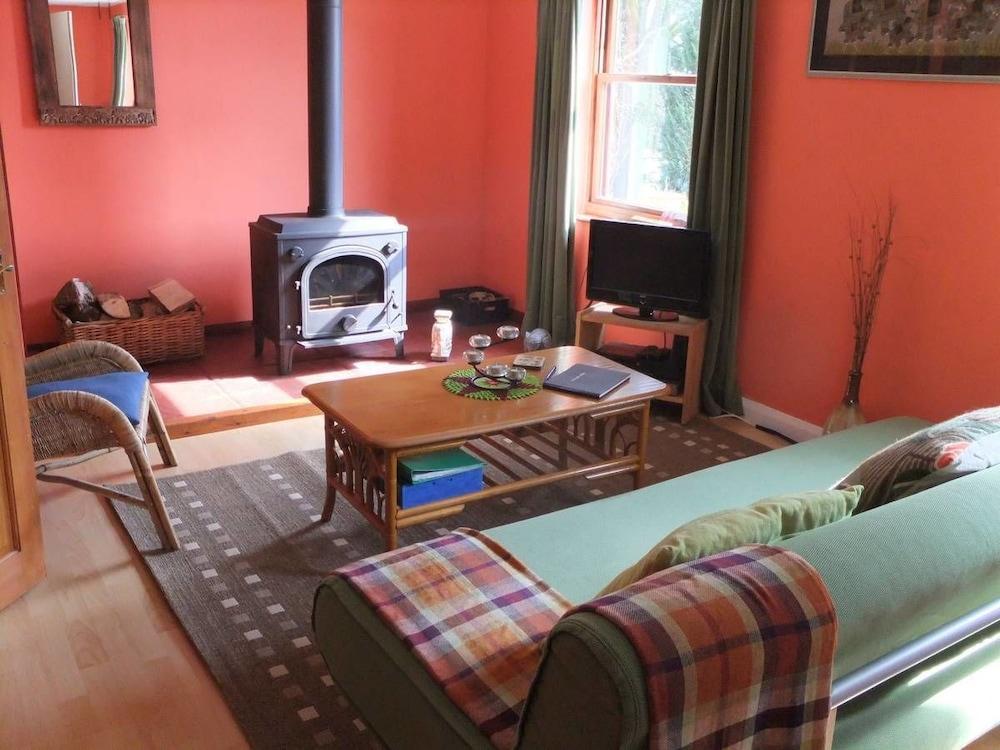 Cwm Irfon Lodge Cottages Living Area