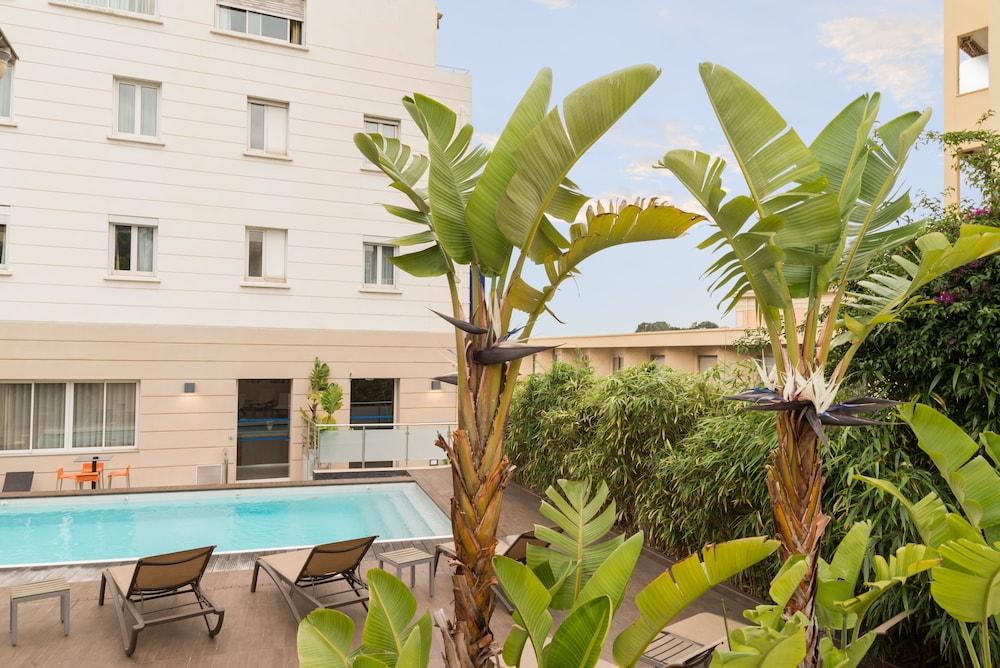 ذي أوريجينالز سيتي، أوتل فريزيا، بوليو سور مير تفاصيل الفندق من الخارج