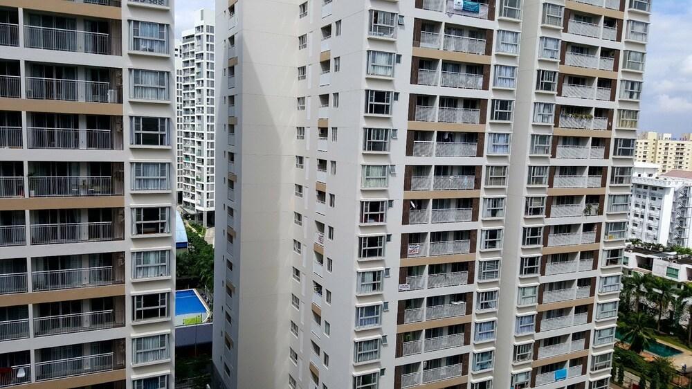 هنري أبارتمنت سيك جولف إس دبليو بول إف 11 المنطقة الخارجية