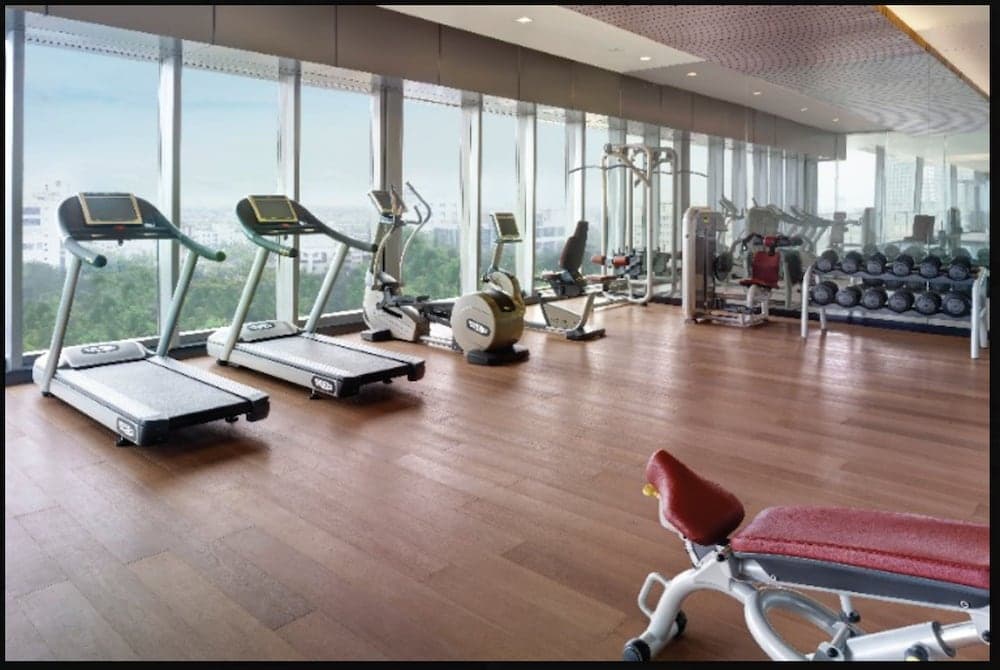 Vivanta Kolkata EM Bypass Fitness Facility