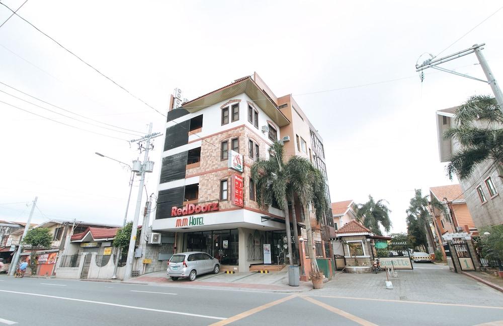 RedDoorz Plus Near Bamboo Organ Las Piñas