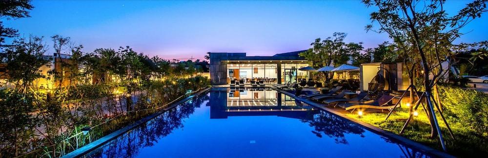The Shimpang Spa & Pool Villa