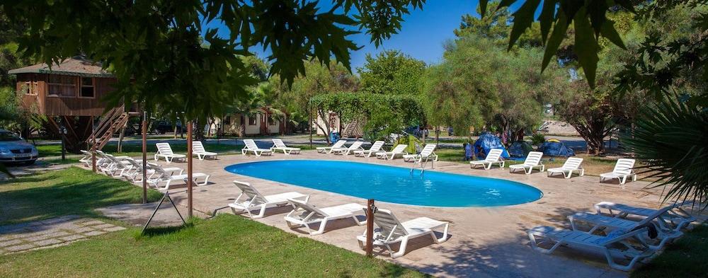 جورج كلوب ساكليكينت - كامبسايت