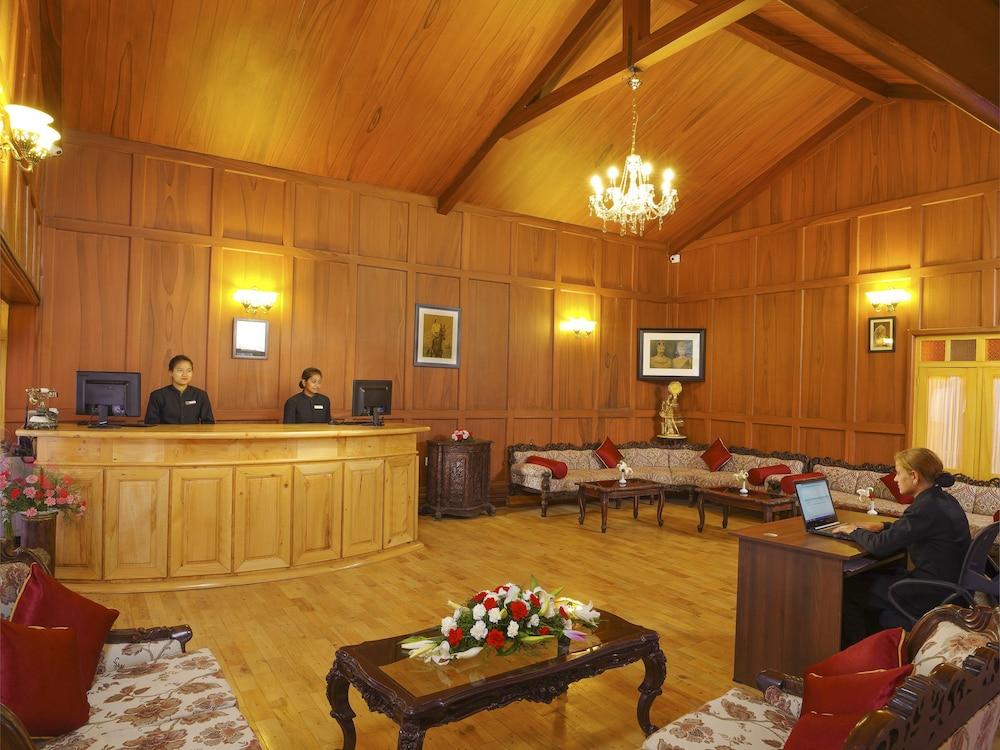 فينكا ويست داونز هيرتيدج ريزورت، أوتي الردهة