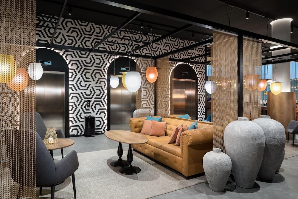 أوريجينال سوكوس هوتل كوبيتا منطقة الانتظار في الردهة