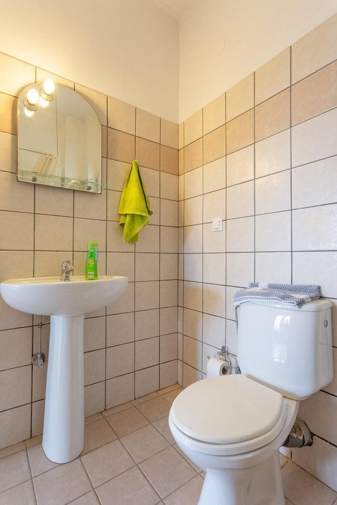 Skala Villa Green Large Private Pool Walk to Beach Sea Views A C Wifi - 2825 Room