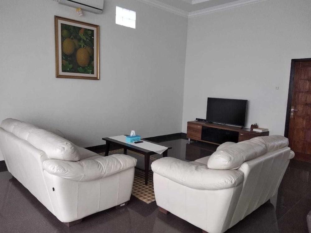 ألديوز باليمبانج سيتي فيلا سمسيل