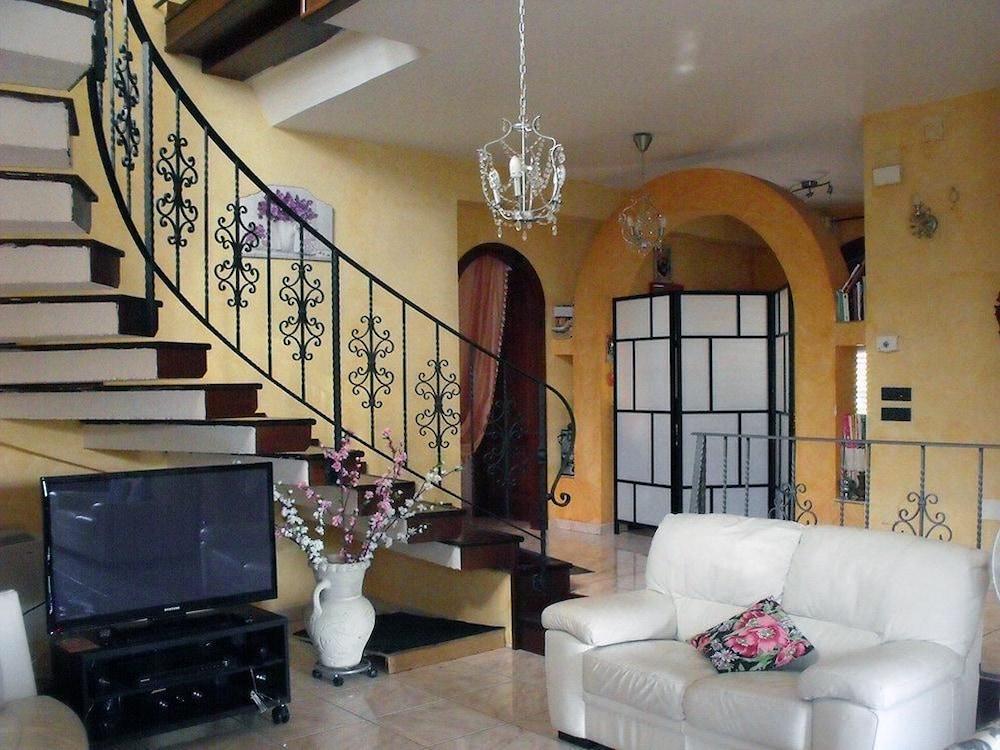 بد آند بريكفاست ميزون فلوري تفاصيل الفندق من الداخل