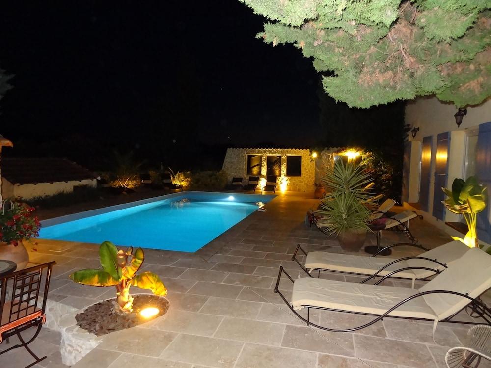 La Bastide De Font-Clarette Waterslide