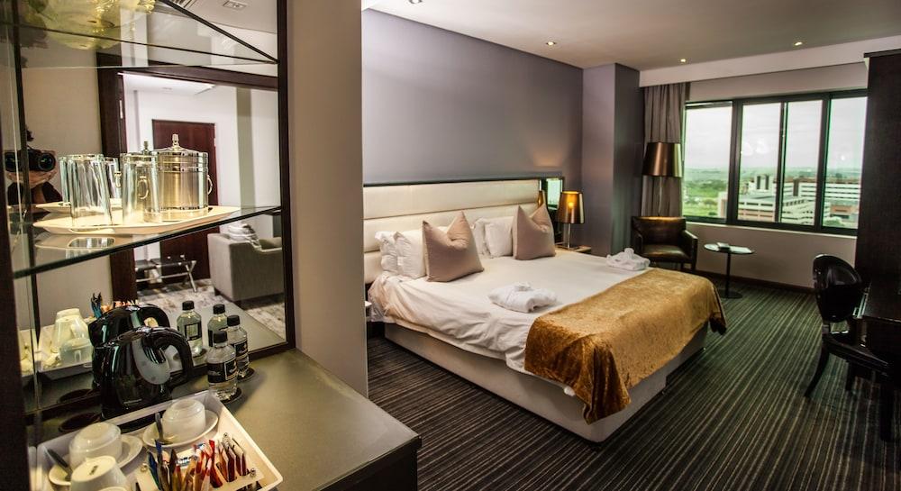 كوستلاندس أومهالنجا هوتل آند كونفنش سنتر غرفة