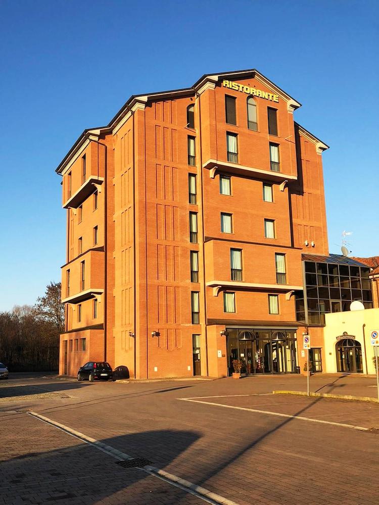 هوتل ريستورانت ال مولين  باي إمفجي هوتل كوليكشن تفاصيل الفندق من الخارج