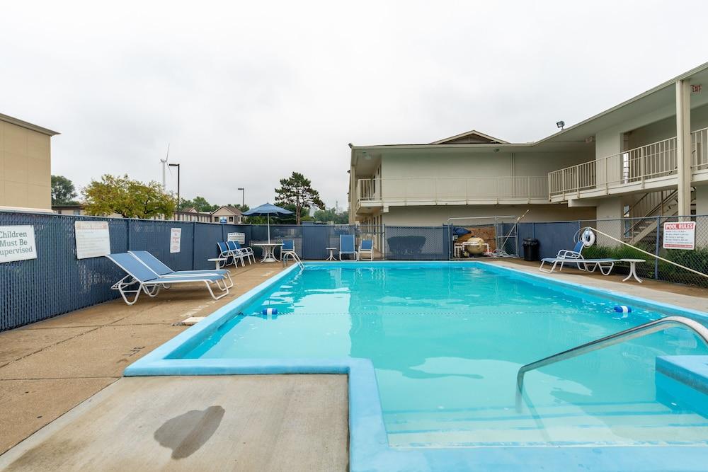 دايز إن باي ويندام نيو فيلادلفيا الصورة الأساسية