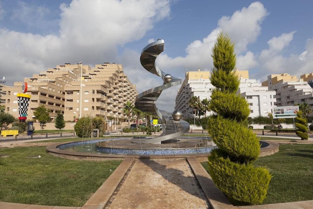 أبارتامينتوس مارينا دور بيتش 2 إيه لينيا المنطقة المحيطة بالمنشأة