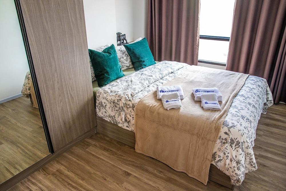 Apartment 450m from BTS with Sky Pool - bkbloft7 Room