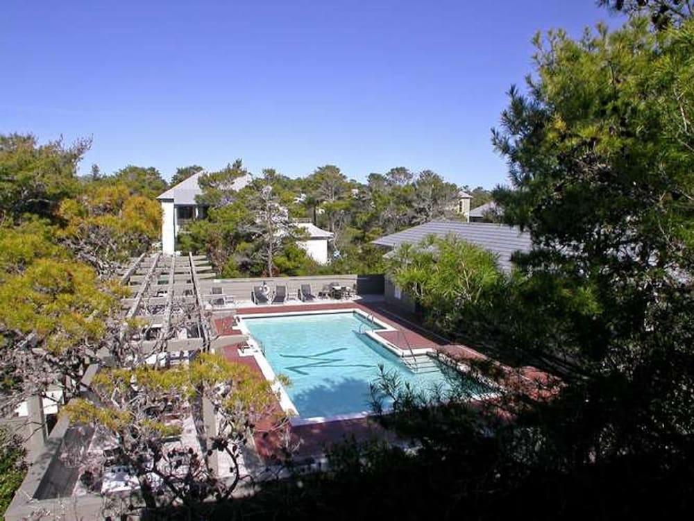 مانوليا كوتيدجز باي ذا سي-9 كريك بارك باي فلوريدا ستار فاكيشنز زحليقة مائية