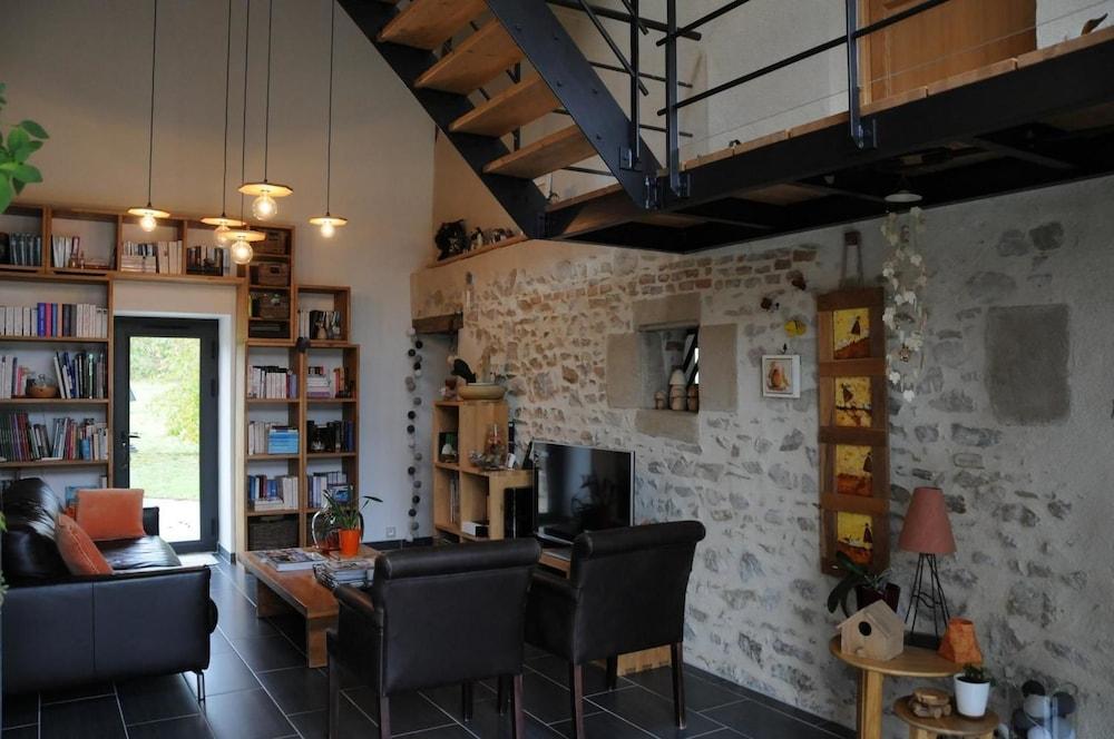 Le Champ Bagnolet Interior