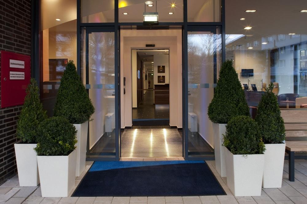 Holiday Inn Express Guetersloh by IHG Exterior