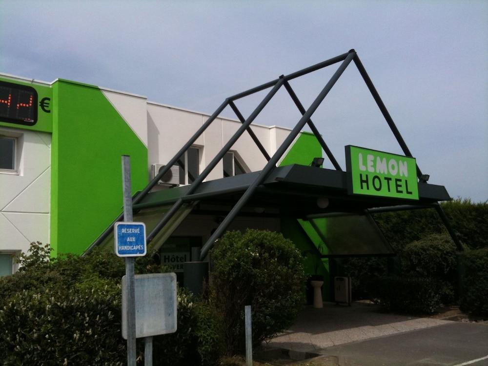 ليمون هوتل توركوينج ليل الصورة الأساسية