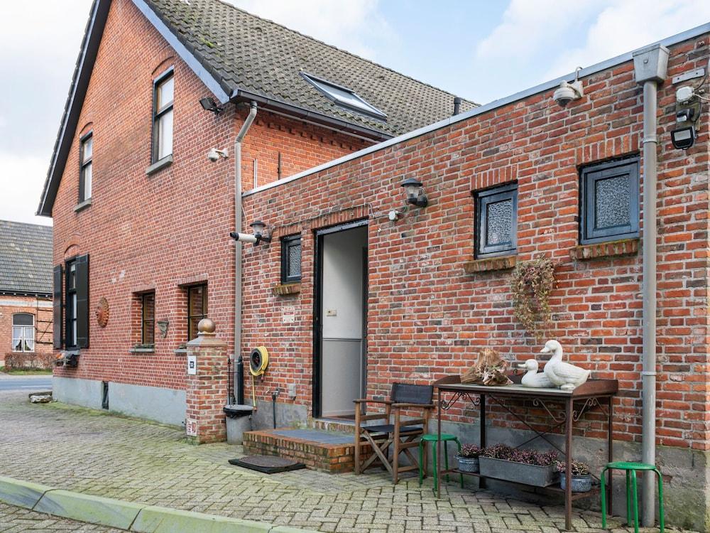 Traditional Holiday Home in Reusel With Garden