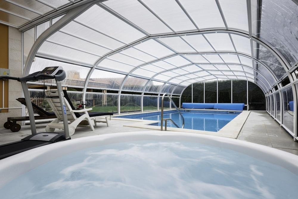 بي جيست سينترا إن لوكسوس حمام سباحة مكشوف