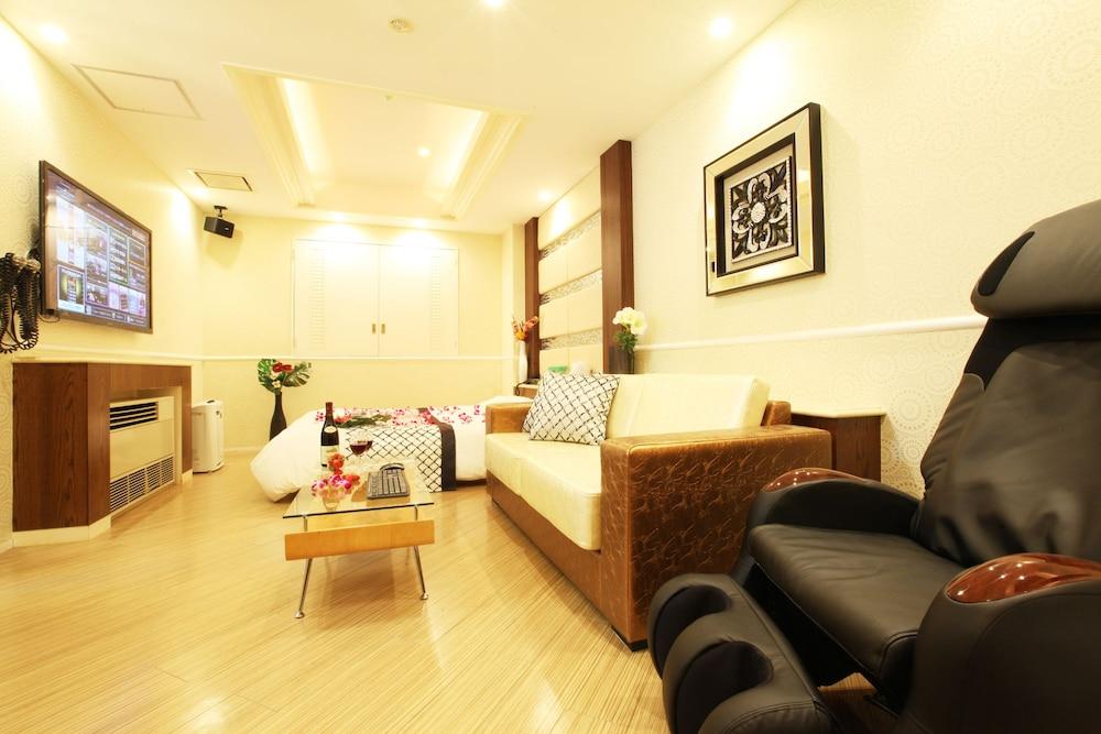 جراند كاريبيان ريزورت هوتل - للبالغين فقط غرفة