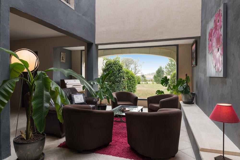 فال باوسينك، ذا أوريجينالز ريلي منطقة الجلوس في الردهة