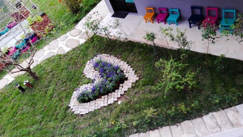 نيو لايف بد أند بريكفاست المنطقة الخارجية