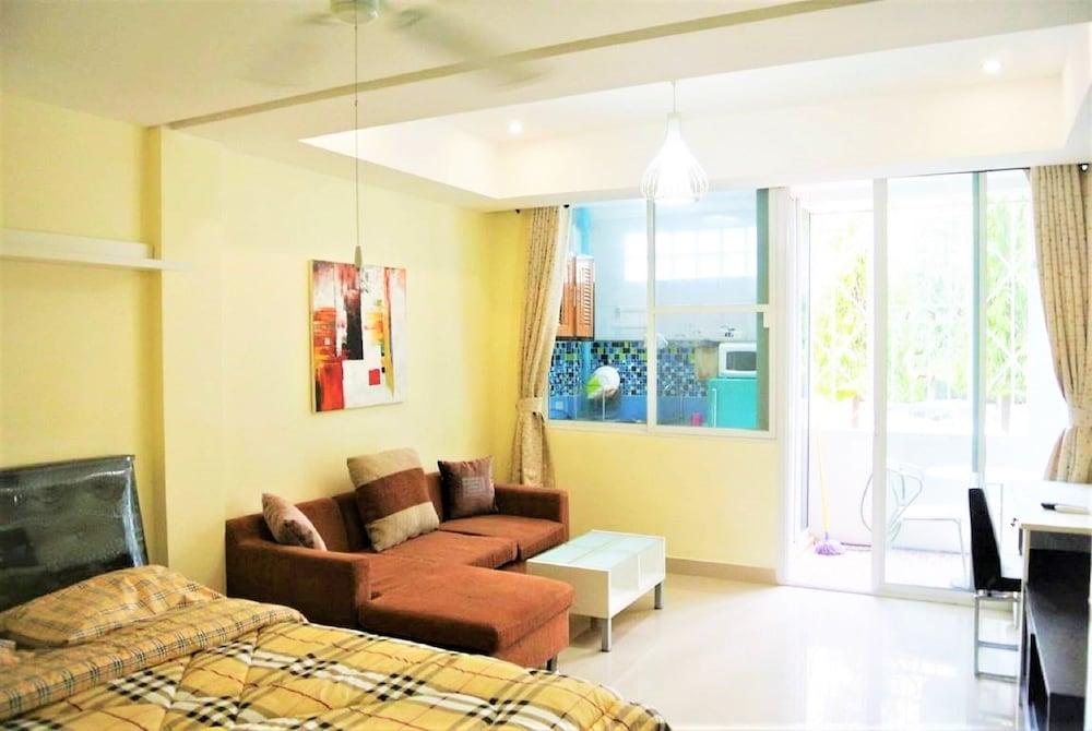 سبانيش بليس سنترال باتايا جريت لوكيشن فور نايتلايف منطقة المعيشة