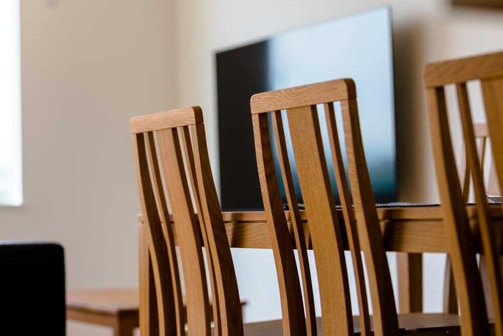 Frame View Mt.Fuji Villa West Interior Detail