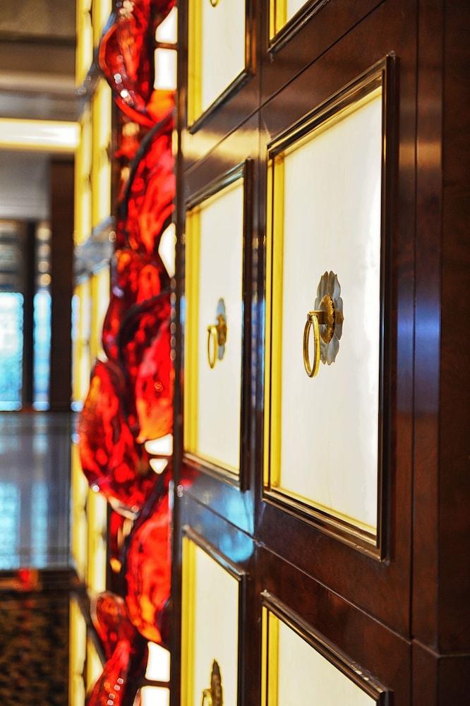 ويندهام جراند بلازا ريولا هيواي شونجكنج الردهة