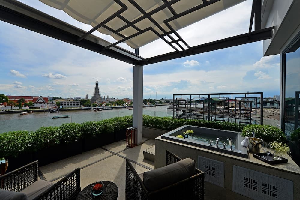 Riva Arun Bangkok Private Spa Tub