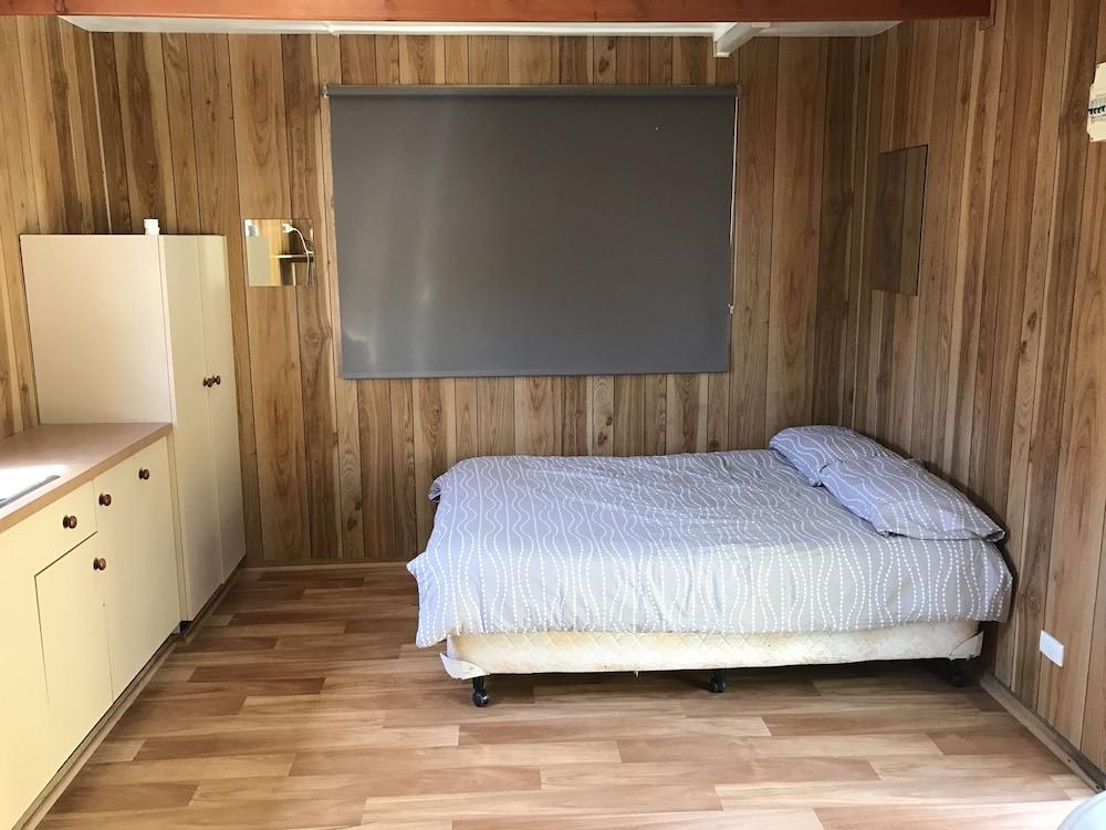 كبائن ووتر هويل بيتش - كارافان بارك غرفة