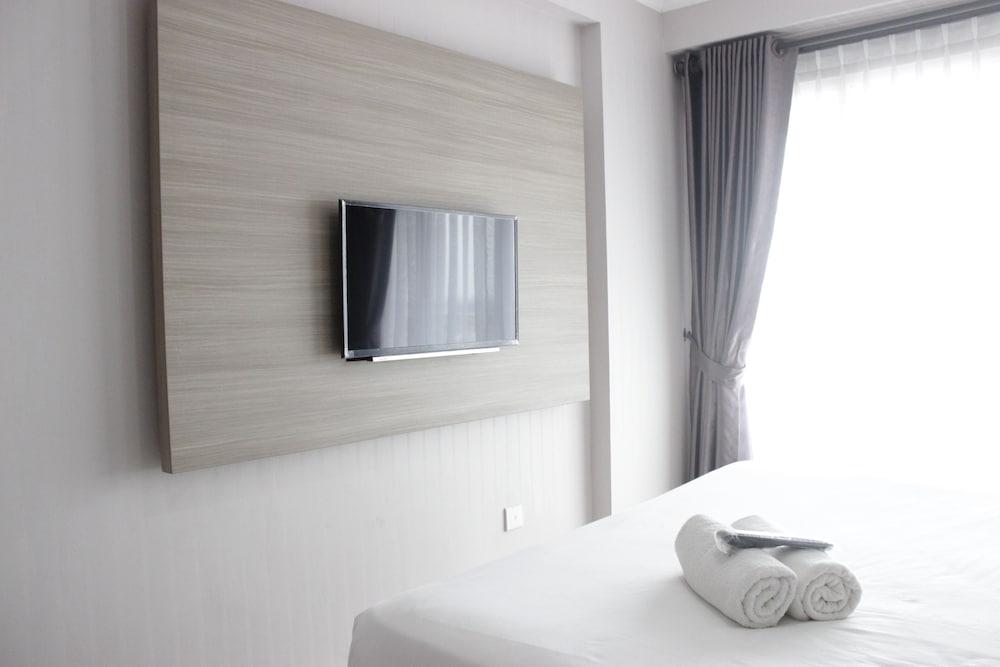 Gorgeous Studio Gateway Pasteur Apartment with Mountain View Exterior