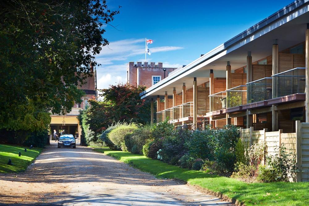 Alexander House And Utopia Spa Exterior