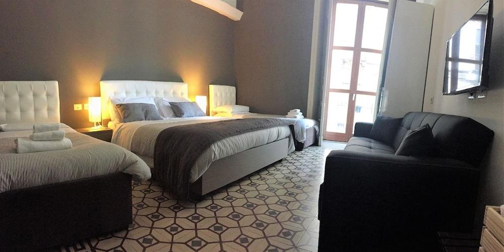 أوتو مود ألا أوفست كاتانيا سنترو غرفة