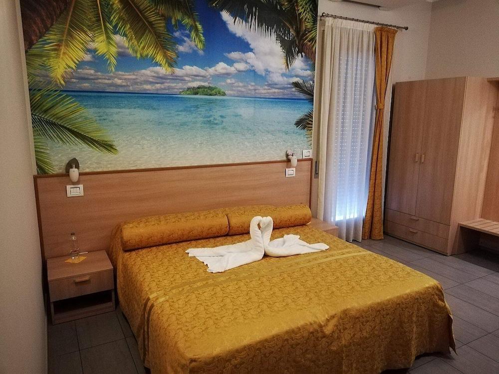 موتل كاريبي