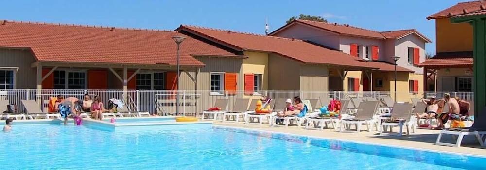 لا جرانج فاكونس لا جرونادين