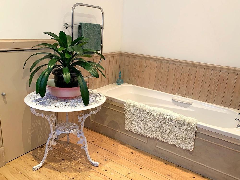 ريلاكسد هوليداي هوم إن تاربرت نير وايت شور بيتش حمام