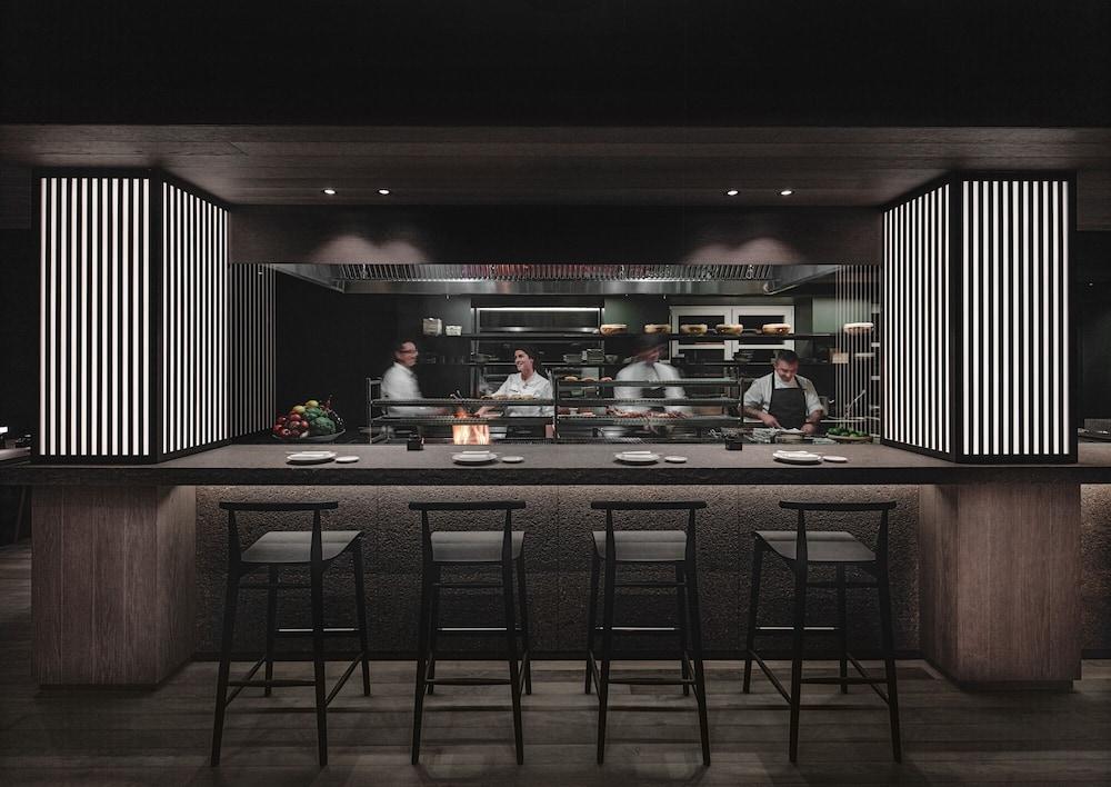 هوتل ويزيس روسل كيتزبوهيل تفاصيل الفندق من الداخل