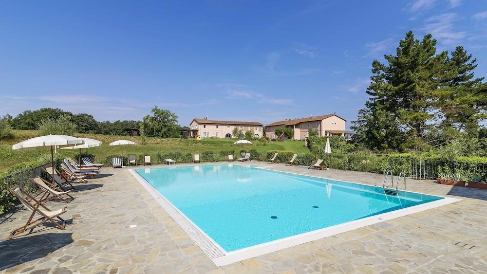 لي سودولي كنتري ريزورت آند جولف زحليقة مائية