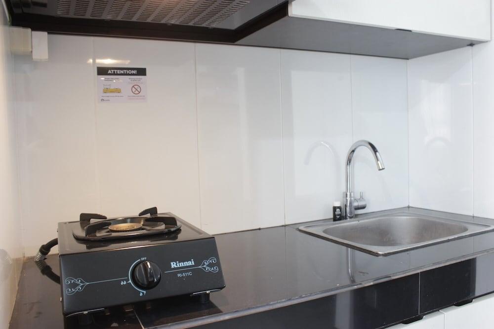 Artistic 1BR Apartment at Gateway Pasteur near Exit Toll Pasteur Room