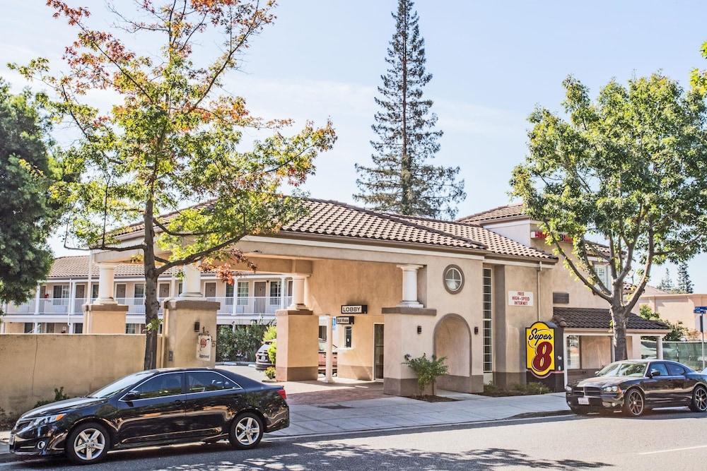 سوبر 8 باي ويندام ماونتن فيو