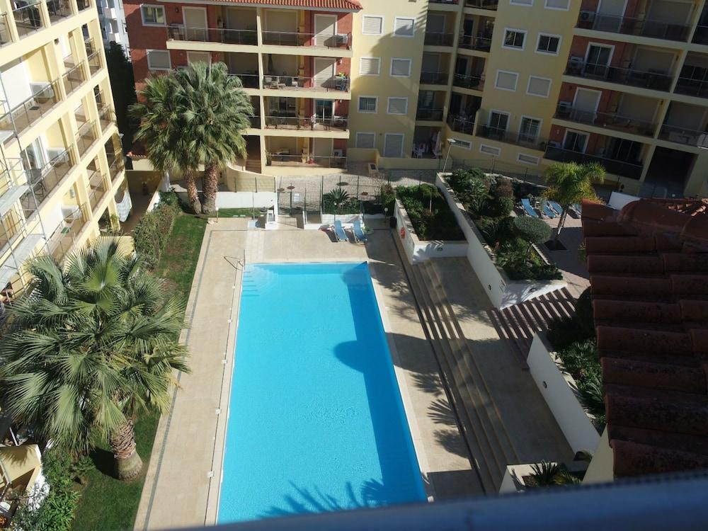 C7 - 3 Bed Luxury Penthause by DreamAlgarve
