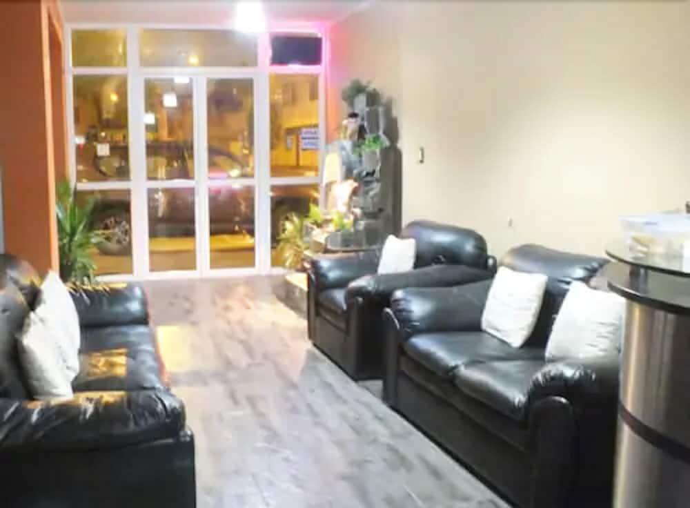 باداما هوتل