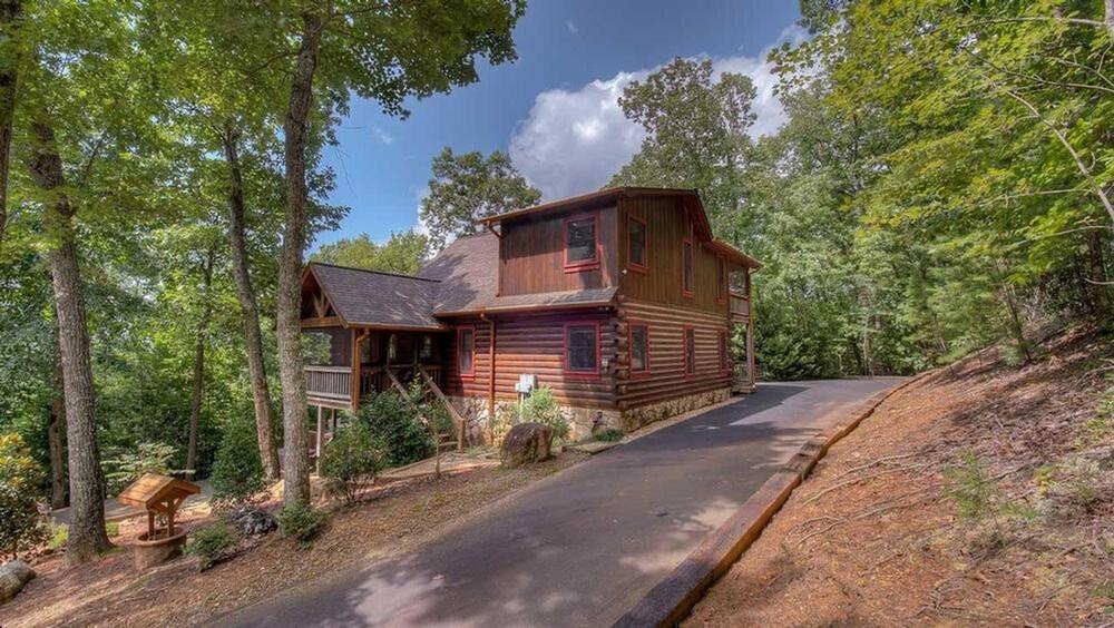Owls Nest by Escape to Blue Ridge